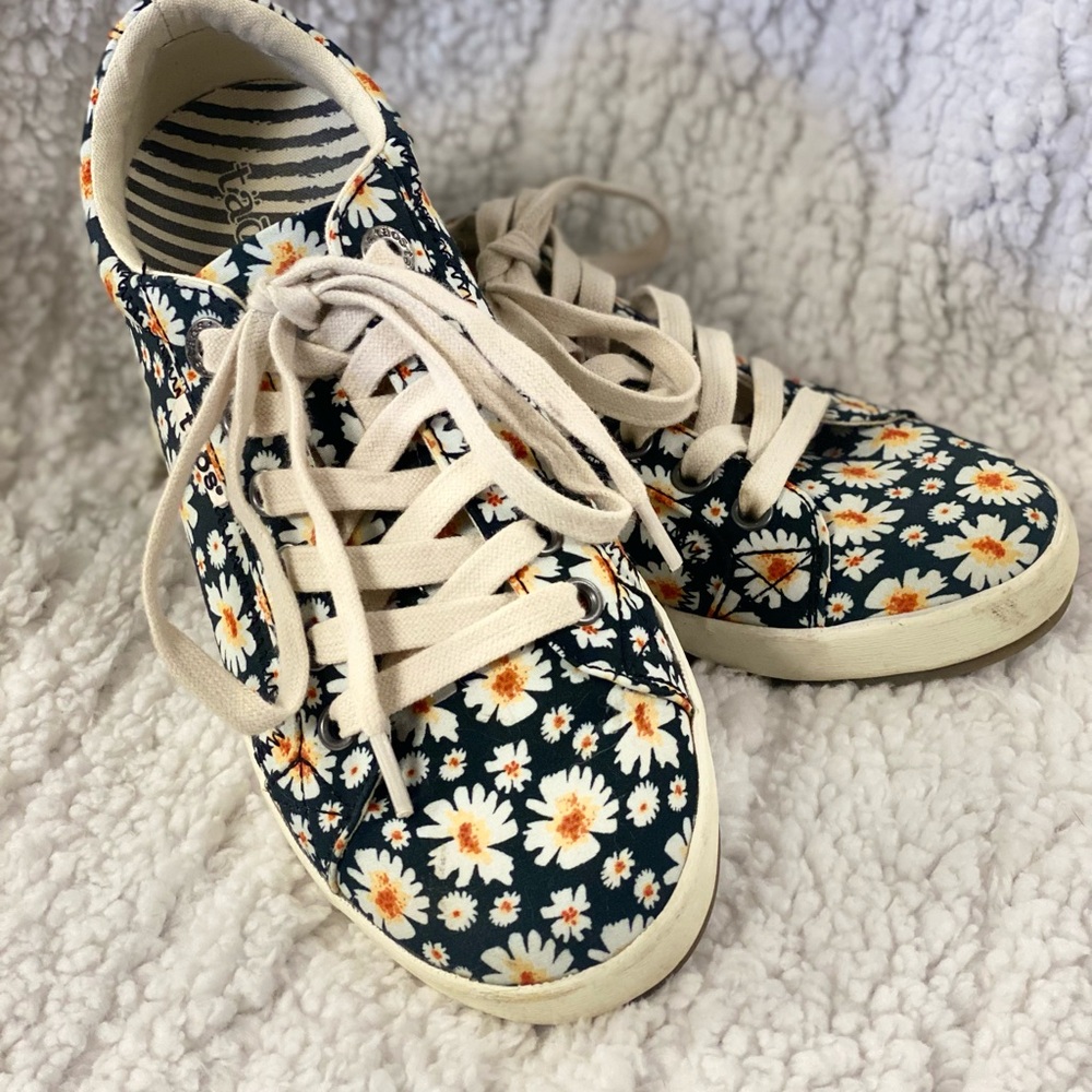 Taos Star Floral Print Sneakers